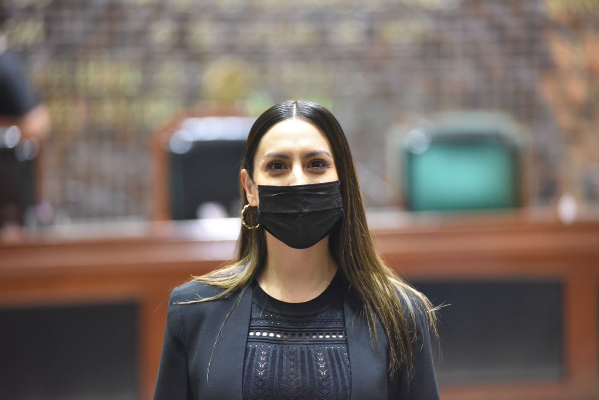AnalySandoval's tweet photo. La vulnerabilidad de las personas es parte de nuestra realidad. Hoy en el @LegislativoJal  declaramos al 16 de octubre como el “Día estatal de la donación de alimentos” donde despertaremos la conciencia de solidaridad en beneficio de las y los jaliscienses. https://t.co/56ZxChPCdG