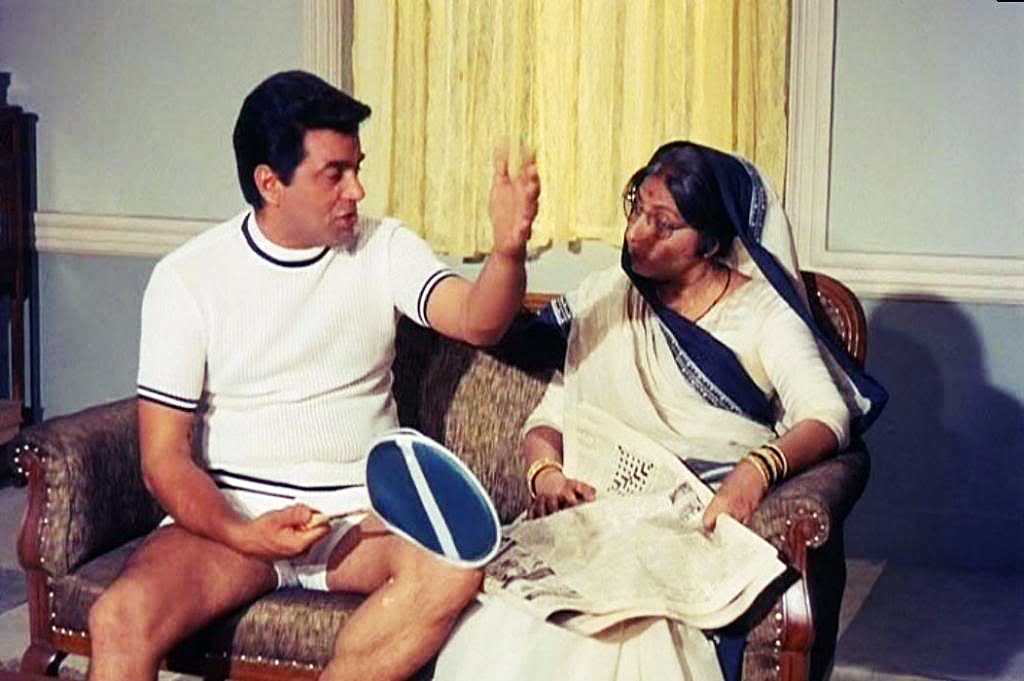sowika71's tweet photo. #50YearsOfGuddi

#Dharmendra #JayaBhaduri
#UtpalDutt #Asrani #AKHangal
#Gulzar 
#HrishikeshMukherjee

#BollywoodFlashback 
@aapkadharam https://t.co/CNC30LatoS