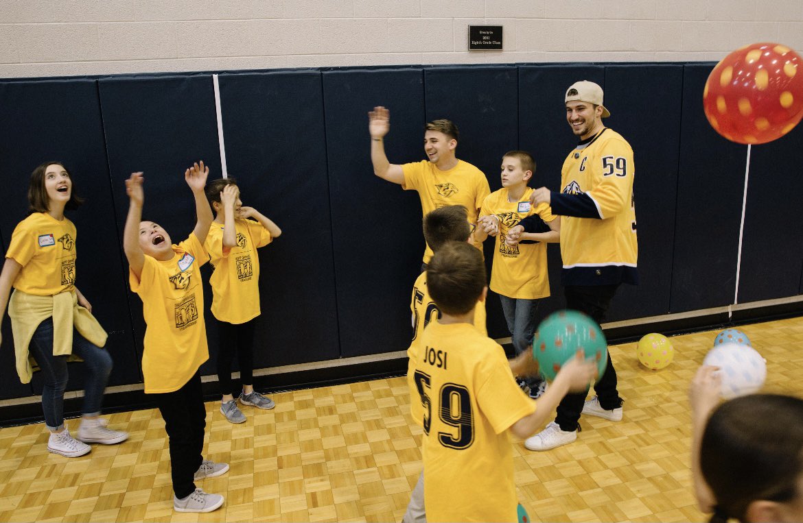 PredsFoundation's tweet photo. Here to start your weekend off with a smile 😊 

#FlashbackFriday | #BestBuddies https://t.co/tUBzxp8TMA