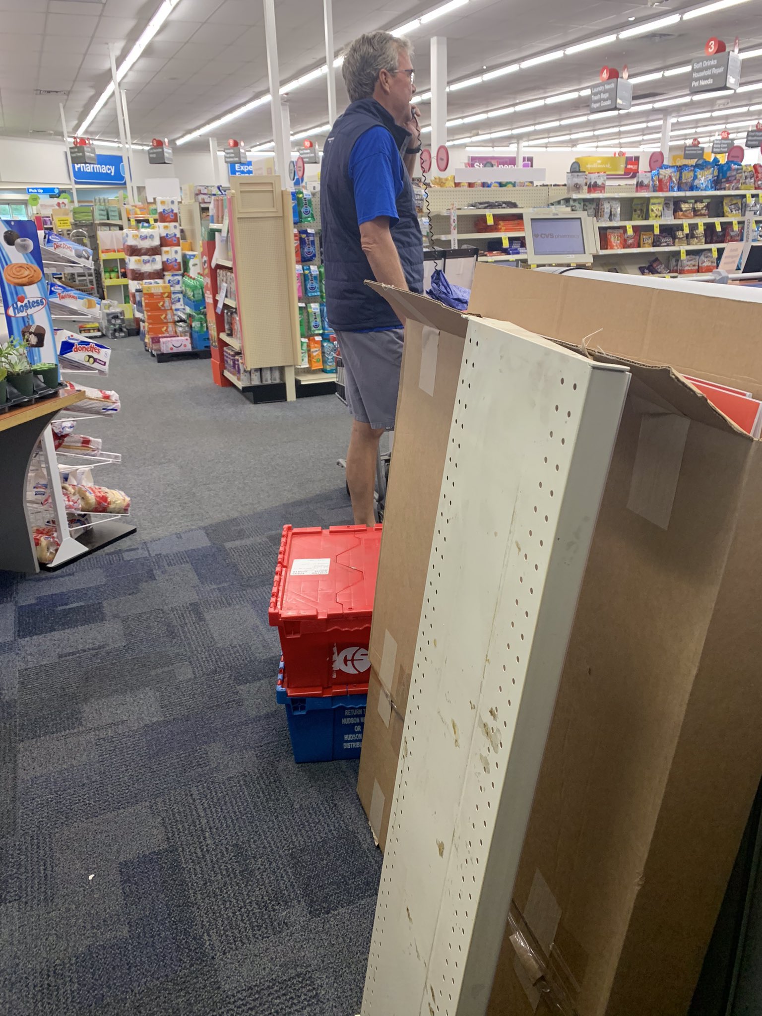 ℝ𝕠𝕔𝕜𝕖𝕥 on Twitter: "Jeb Bush driving a forklift at his new job at CVS.  https://t.co/3rNq6uozvI" / Twitter