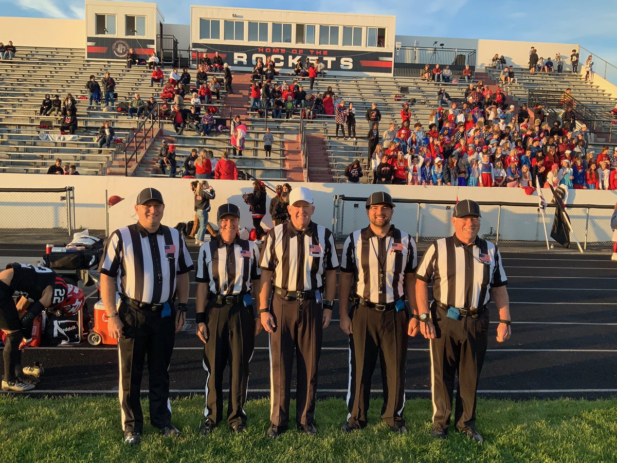 JohnMarshallFF's tweet photo. Rochester JM Football would like to thank this outstanding officiating crew for working our Friday  night game against Rochester Mayo!  Thank you for all you do!
@MSHSLjohn @JMRocketFB @MSHSL_Officials https://t.co/rLxUxasF6z