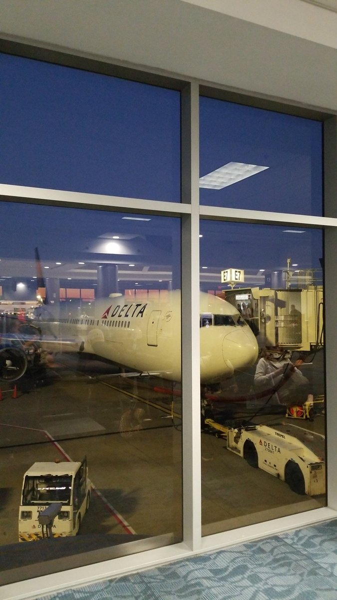 Waiting to board #DL8783 back to <a href="/CVGairport/">CVG Airport</a>. Had a great time in the ATL and looking forward to next time. <a href="/Delta/">Delta</a> <a href="/MaxwellDieck/">Maxwell Dieck</a>