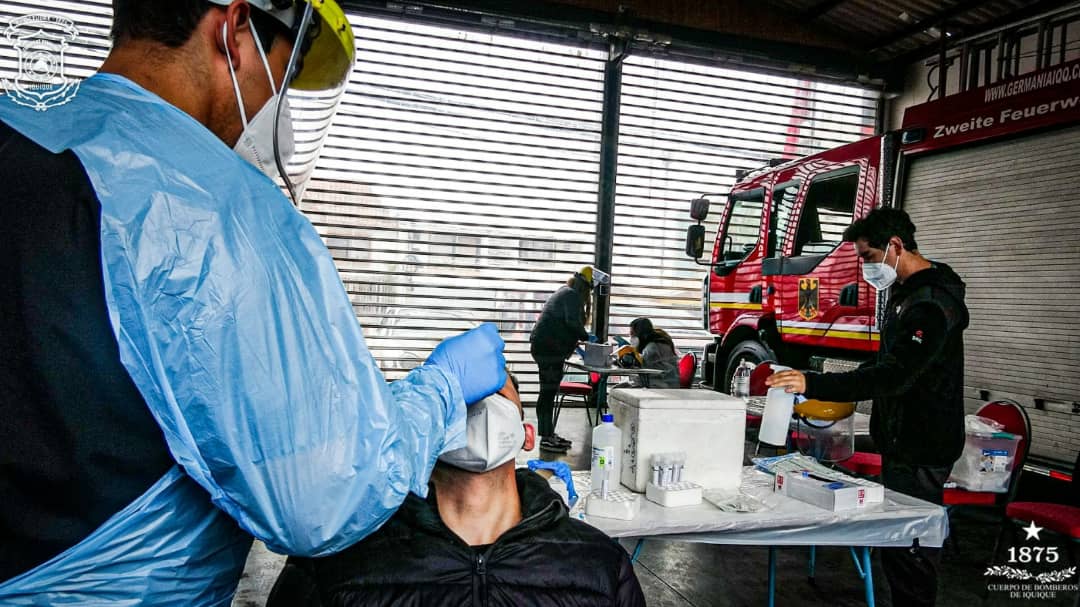 Este día jueves 23 y viernes 24. Bomberos de Iquique participó en un operativo de búsqueda activa de Covid-19. Gracias al apoyo de cormudesi y servicio de salud, se testeo a los voluntarios, conjunto con ello seguimos cuidándonos y previniendo el Coronavirus. #Iquique