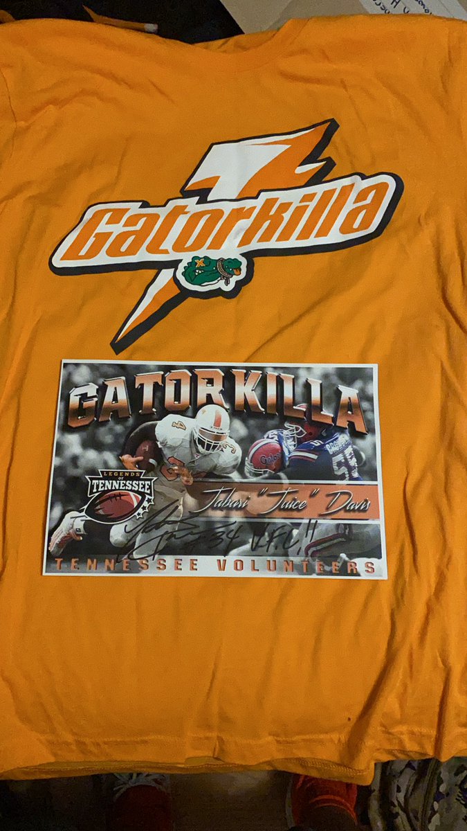 VFLPaul_'s tweet photo. I’m ready for tomorrow. Are you? @jabaridavis_VFL 🍊🍊🍊 #Vols #FuckFlorida #KickThatAss #TextAGatorKilla https://t.co/o0yrQWpYZb