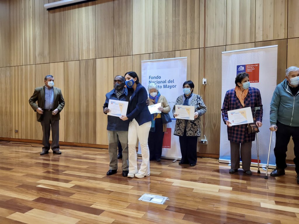 📌 En #Angol y #LosSauces participamos en las ceremonias de certificaciones del #FondoAdultoMayor, acompañando a los clubes y organizaciones de mayores de la comunas que resultaron beneficiados 👏🏼. ¡Muchas gracias por el recibimiento! 🤝💙