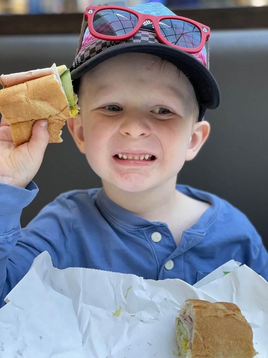 phillipschris12's tweet photo. Dudes day out with my little man. Walked around the mall and grabbed some Sub-Boy (that’s how he says subway) for lunch #CarterMan https://t.co/bdHGvysNzh
