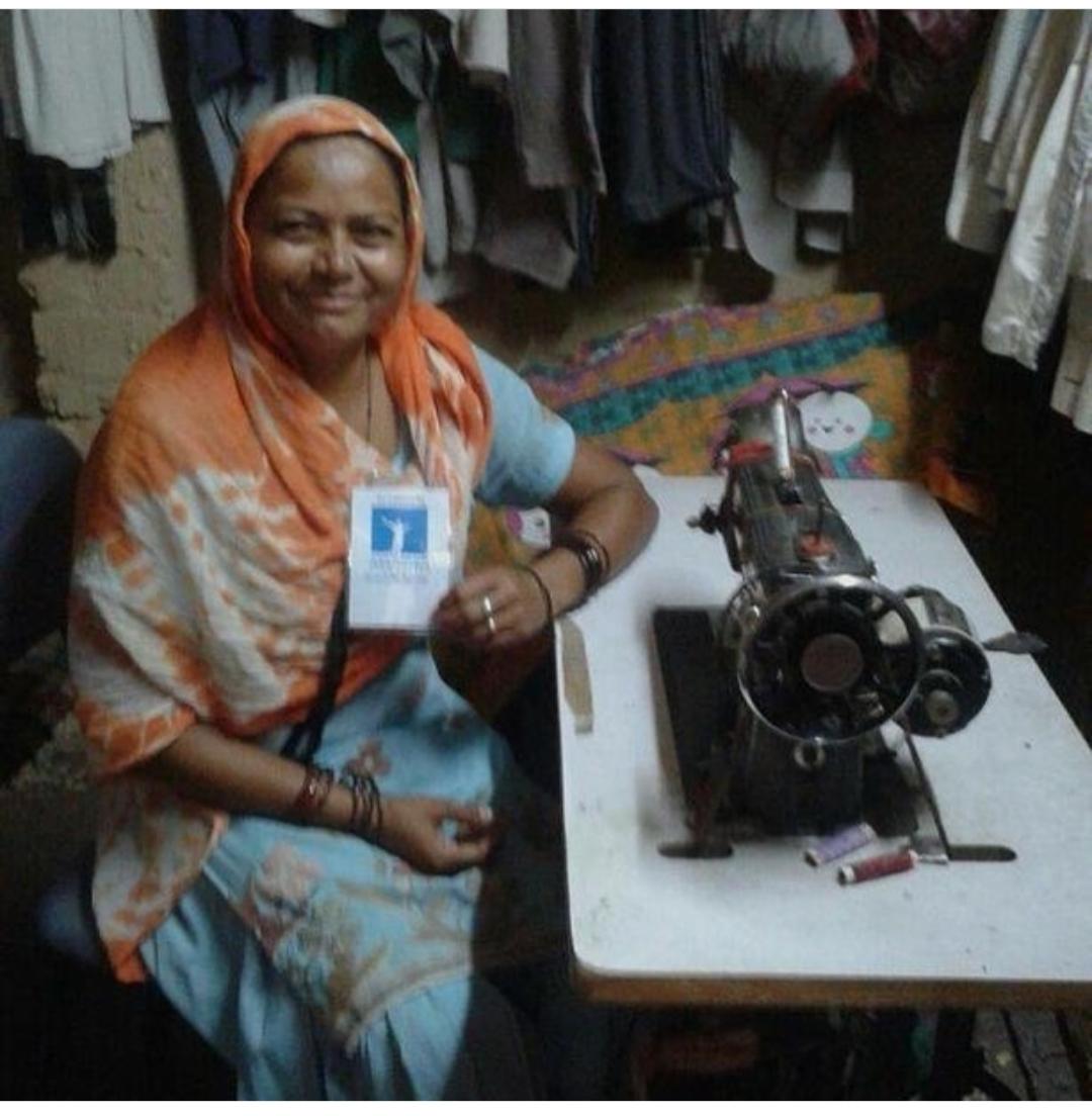 TulsiKu24437487's tweet photo. Women empowerment with @aashmanfoundation #freeskill #womenempowerment #teamaashmanfoundation https://t.co/pOvN8oajen