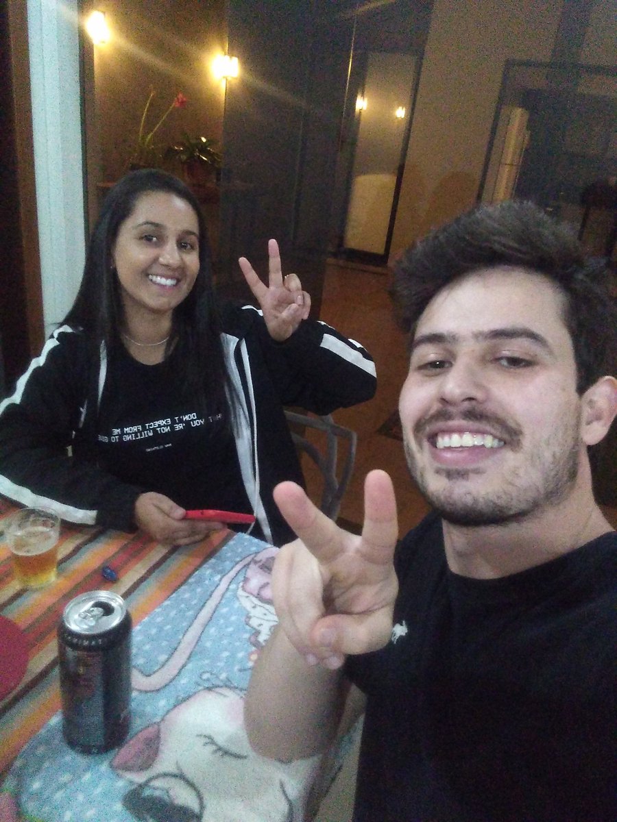 Hiquee7's tweet photo. @tainarafss me trouxe de volta https://t.co/VcYHpO46OQ