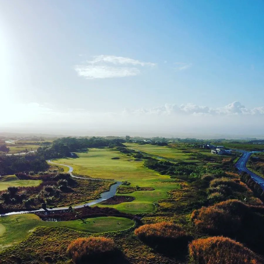 Even the sun has fallen under the charm of Avalon Golf Estate. One cannot help but fall in love with this paradise!