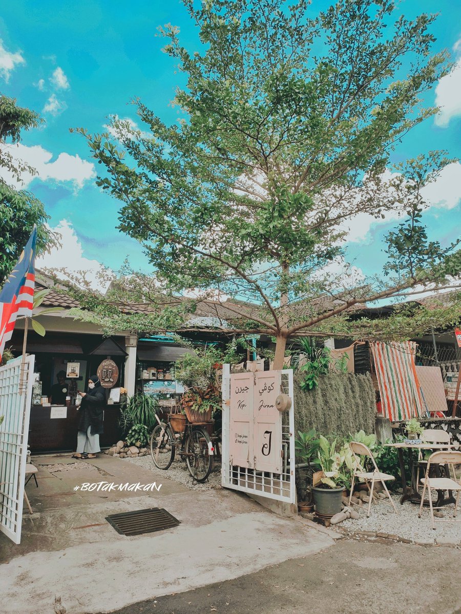 KOPI JIRAN

Waktu operasi : Khamis - Ahad
Masa : 11.00 am - 5.00 pm
Tempat : No.133 Jalan TKP2, Taman Kantan Permai, 43000 Kajang, Selangor

Waze : waze.com/ul/hw283hsg7y

Facebook : @Kopi Jiran

#BotakMakan
#foodreview