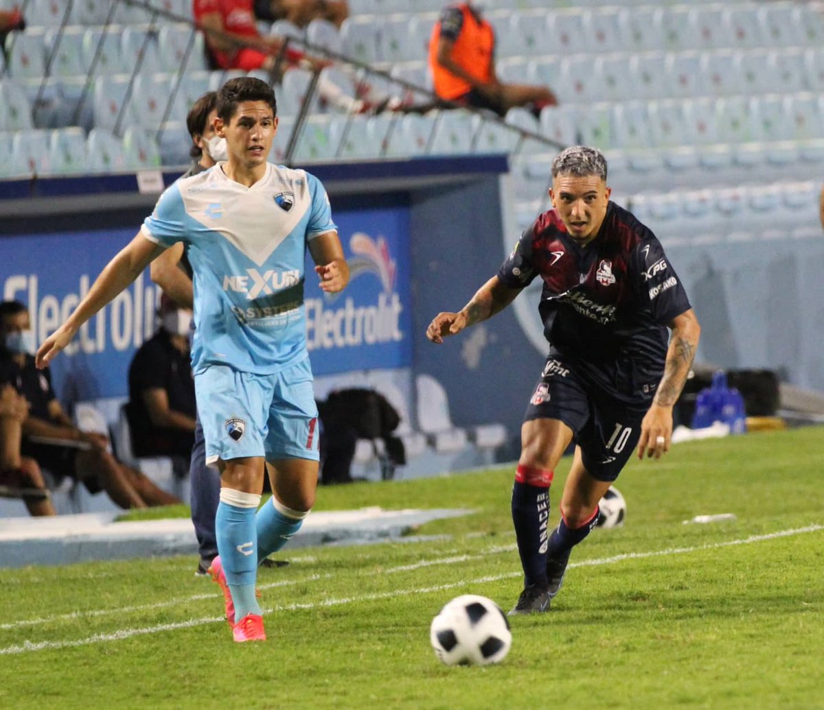CimarronesFC's tweet photo. 📸 ¡Les dejamos la galería de nuestra última victoria!

Gran juego de nuestro equipo 🔥

#VamosCimarrón 🔵🔴⚪ https://t.co/YPWV02jUin