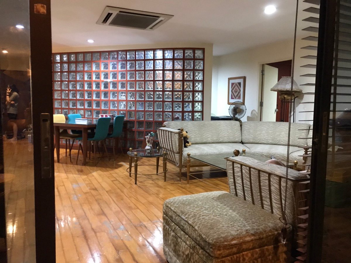 PanatchSo's tweet photo. Condo for Sale, 2 Bed 3 Bath on the 20th floor, Nice City View, Big balcony, Private and Cozy, Good location, Thonglo BTS-Supermarkets-Hospital Near by@Waterford Park Sukhumvit53 <Thonglo), pls contact me for more info :) #condoforsale #thonglocondoforsale #condosalebyowner https://t.co/HPxCw2nOVH