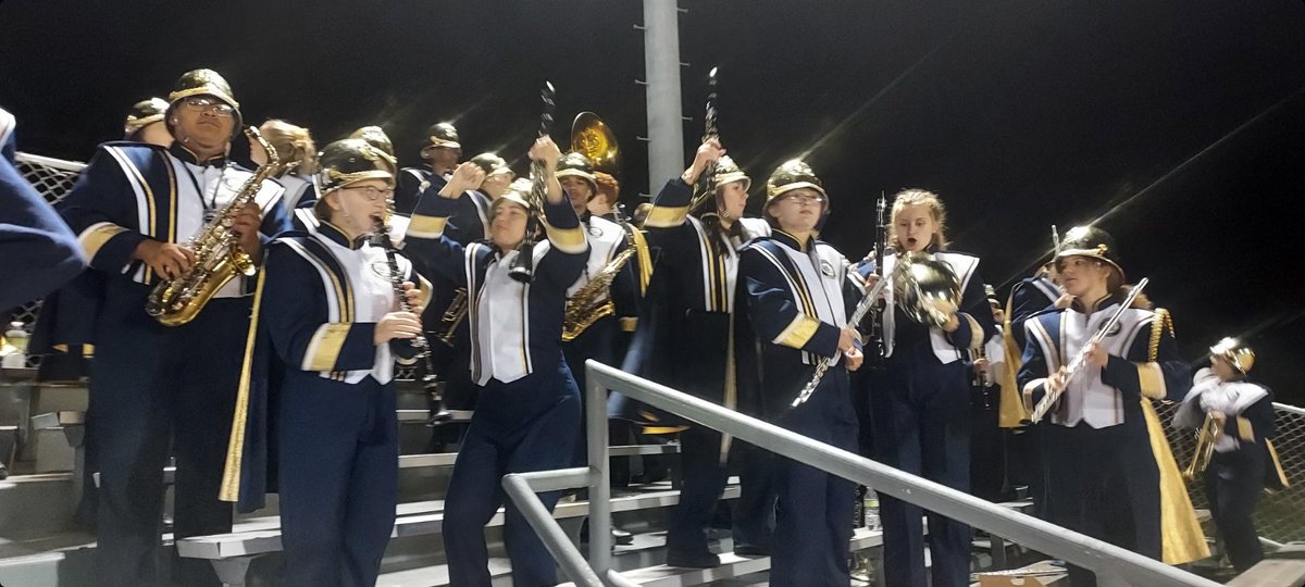 RAMBAND2's tweet photo. Another win for the Rams... 42-0 against Uniontown!!!  The Ram Band performed their best halftime show yet!!!  Woo-hoo!  @RSDRAMS  @Ringgold_HS https://t.co/AvEyOkyR6p