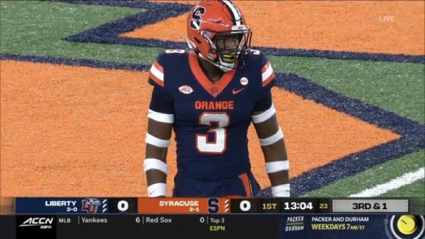 barstoolsports's tweet photo. Haven’t felt a drip of sweat since the fall of 2007 https://t.co/Ir52S6PNvx