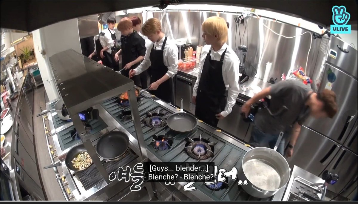 geebee_109's tweet photo. Probably the prequel to "Lagebolala" ๐คฃ๐คฃ๐คฃ
#BTSJIMIN
#BTSV
#RunBTSEp58
@unhidingtricia @kimy_jiminie Jimin nyong confused. ๐ https://t.co/dYDUsnEkND