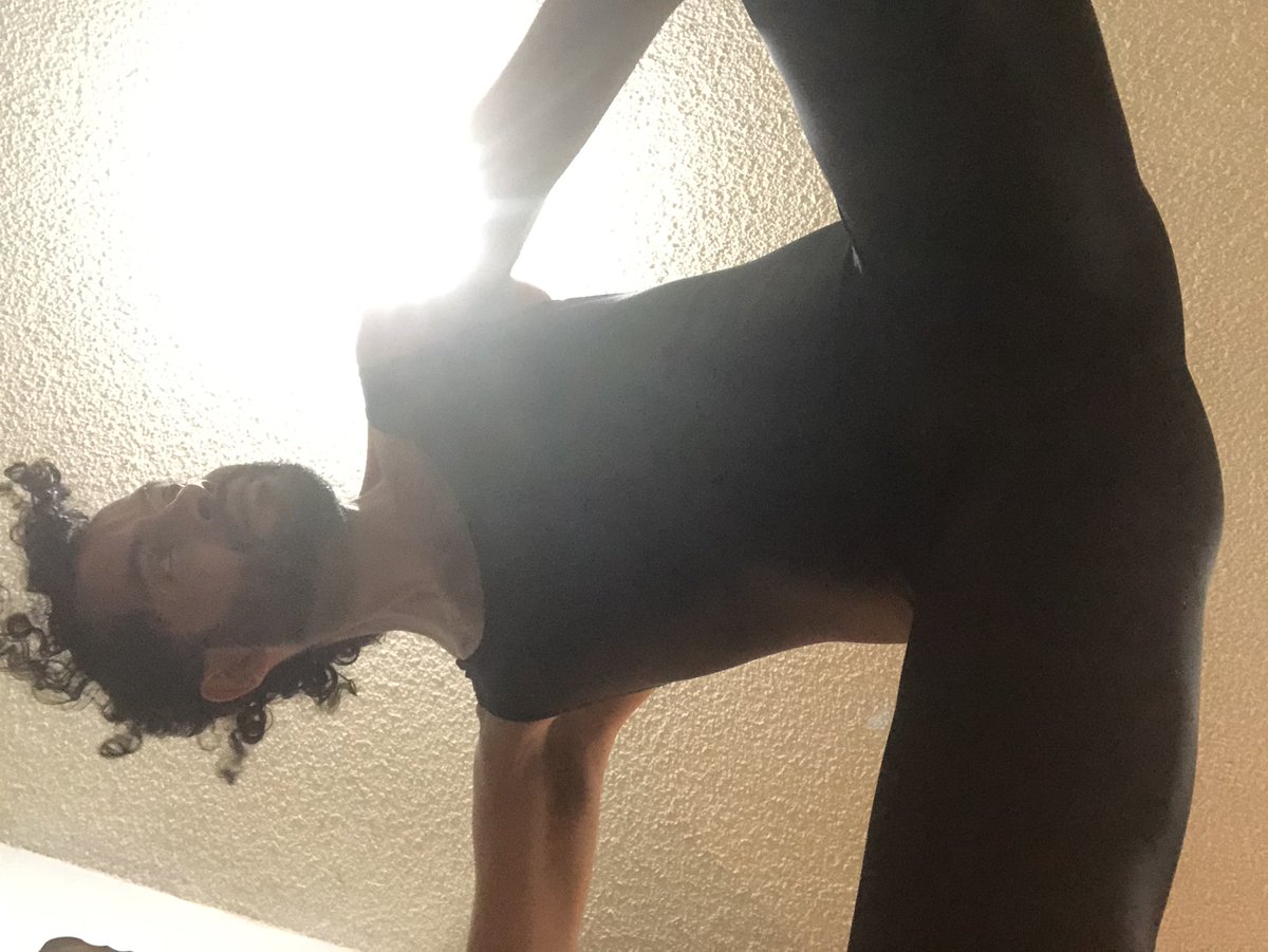 karl_sol's tweet photo. My milkshake brings all the boys to the yard
And they're like, it's better than yours
Damn right it's better than yours
I can teach you, but I have to charge
#LibidinalEnergy 
#GoodNightTwitterWorld 
#Milkshake 
🔥♥️🍑🤍🌸🍧🥛🤤💦 https://t.co/hTQFAeEE26
