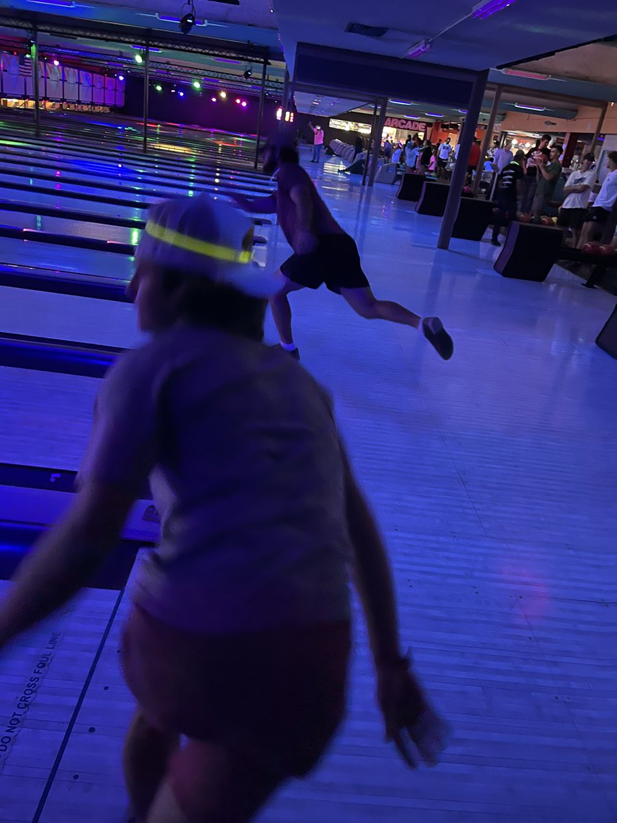 Team bonding trip to Holiday Lanes 🎳