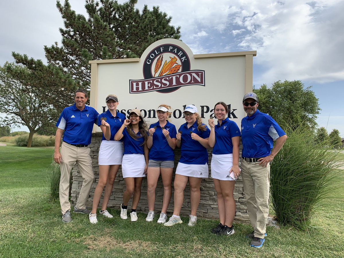 RunningGhost2's tweet image. 1st place at Buhler Invitational! Chaney 2nd, Carley 4th and Savanna 6th! Great job ladies!