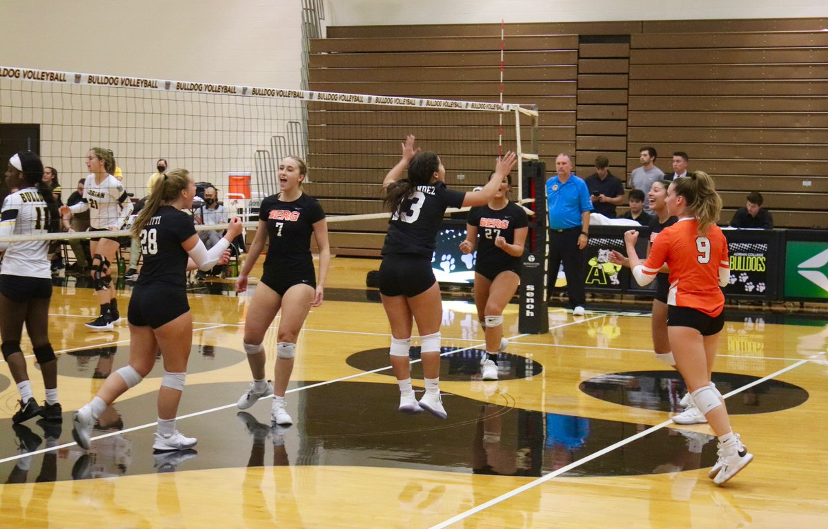 BergAthletics's tweet photo. Volleyball rallies for win over Adrian ... RECAP: https://t.co/W3XsDFM2CG https://t.co/Lxo2pZADz7