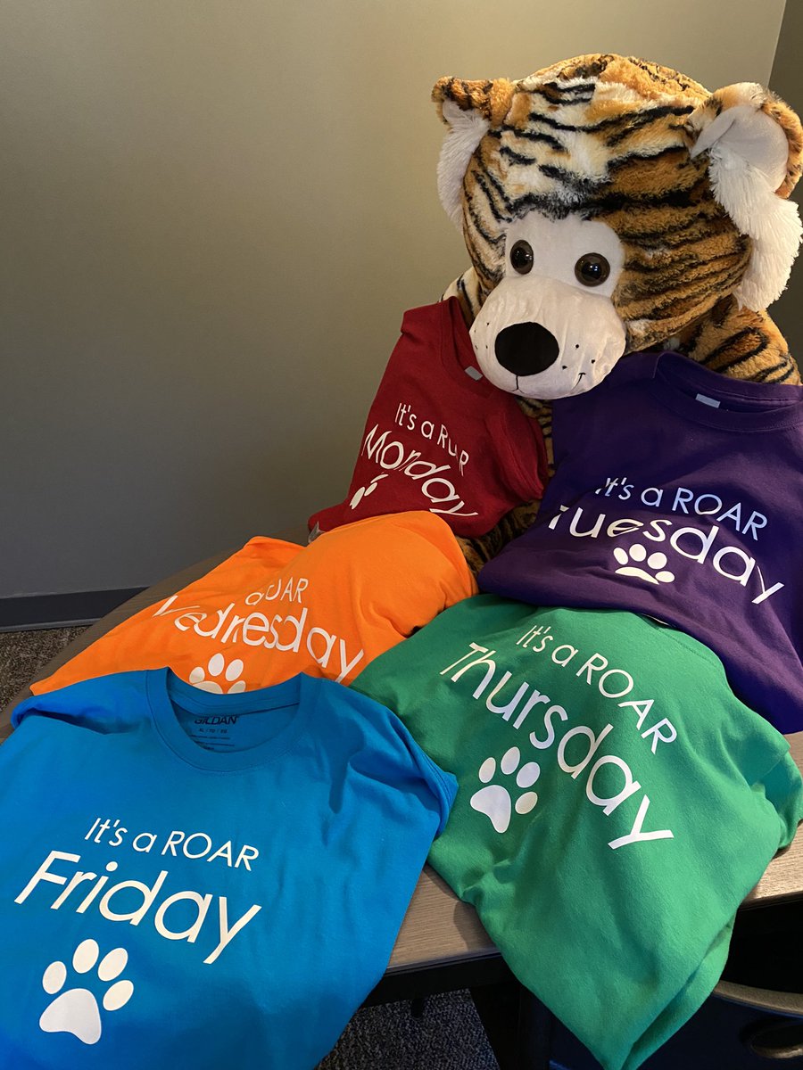 ROARy is helping display the t-shirts I use when I record morning video announcements!
@VistaViewElem <a href="/ISD191/">Burnsville-Eagan-Savage School District 191</a> #wearevistaview #PBIS