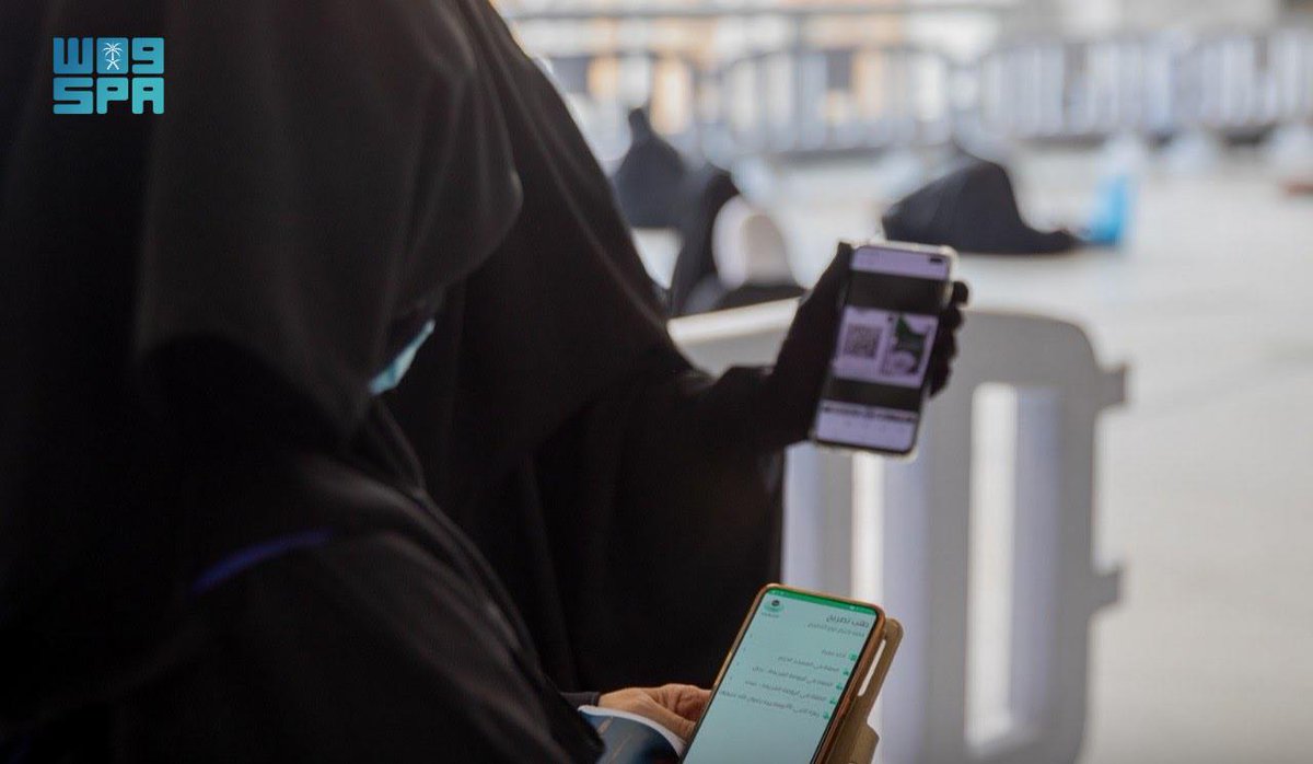 MAJID_M_SIRWAL's tweet image. 600 female workers trained and employed so far by the #TwoHolyMosques management as part of #SaudiArabia's #womenempowerment program arab.news/96zzh