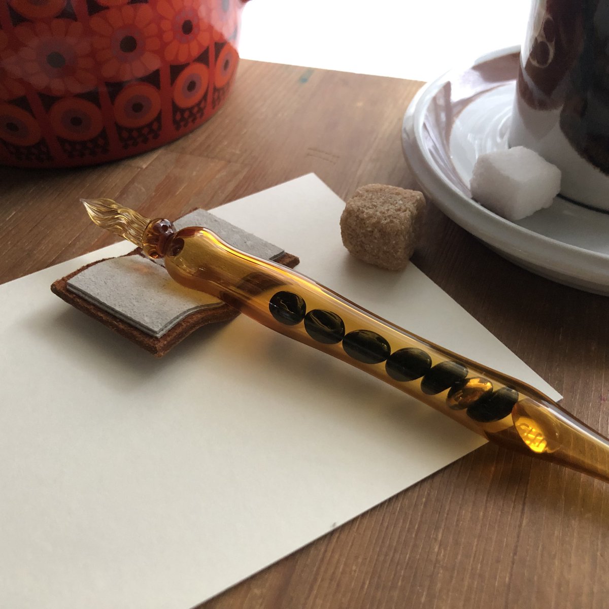 ジェルジェルツーコーヒーの代官山 蔦屋書店 限定ガラスペン。 琥珀色