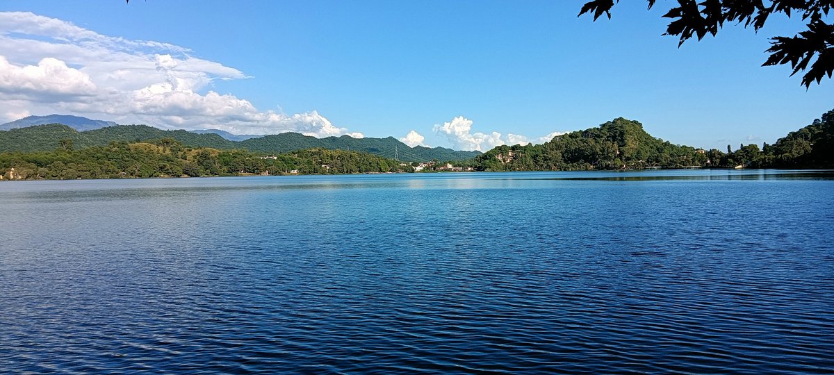 SUR3294's tweet photo. Mansar lake from the eye of lens. https://t.co/XbnHB5XKgI