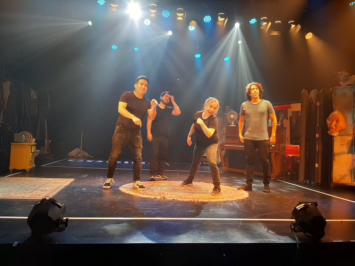 Sin palabras #SeBuscaComediante <a href="/LosProductores_/">Los Productores</a> <a href="/GachiRivero/">Gachi Rivero</a> <a href="/carlospalmah/">Carlos Palma</a> <a href="/mateoglg/">Mateo Garrido Lecca</a> <a href="/elguilledice/">Guille Castañeda</a> me inspiraron a seguir mis sueños y disfrutar lo que hago 🤩