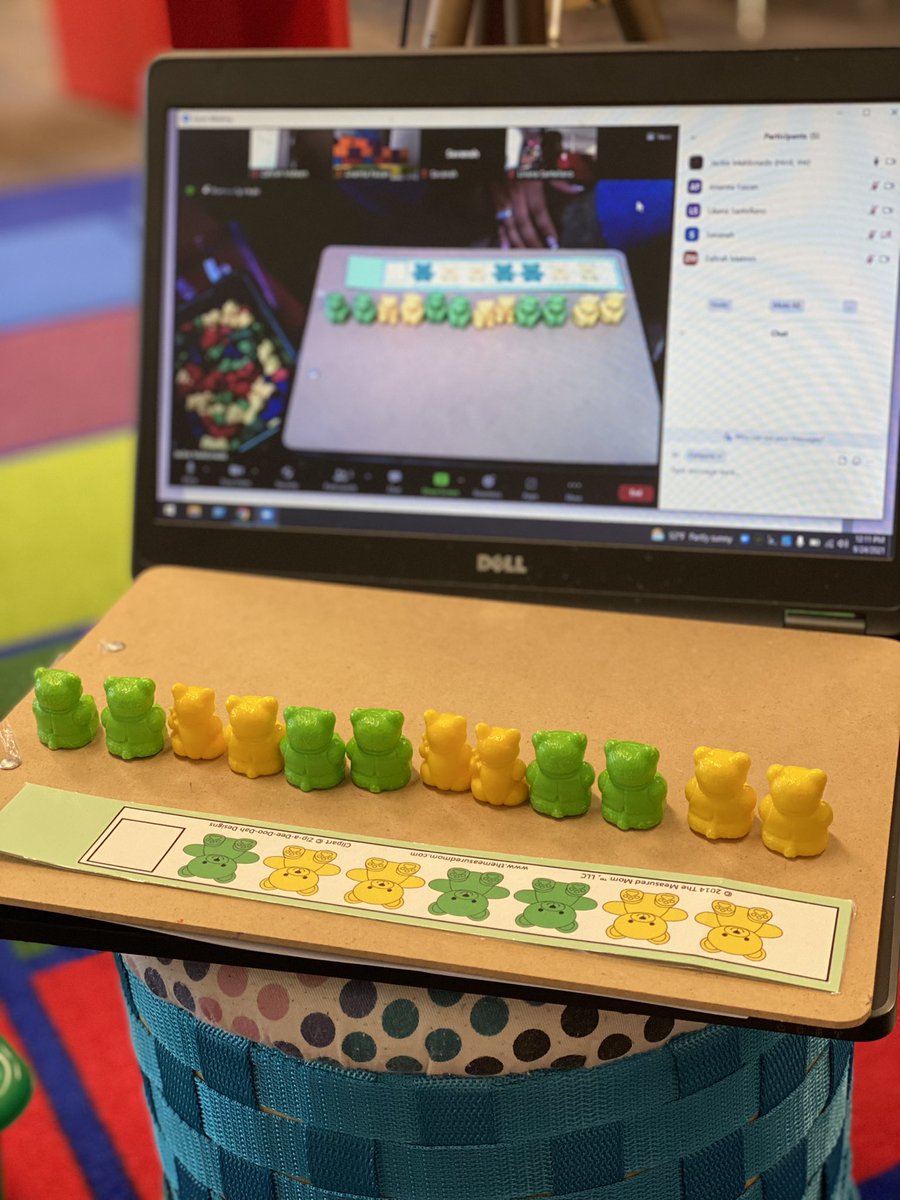 Patterning with our VLA students today! 💛💛💚💚💛💛💚💚 We love to be able to ensure a guaranteed and viable curriculum even to our Sprouts at home! #bestdayever #bethesunshine #weare54