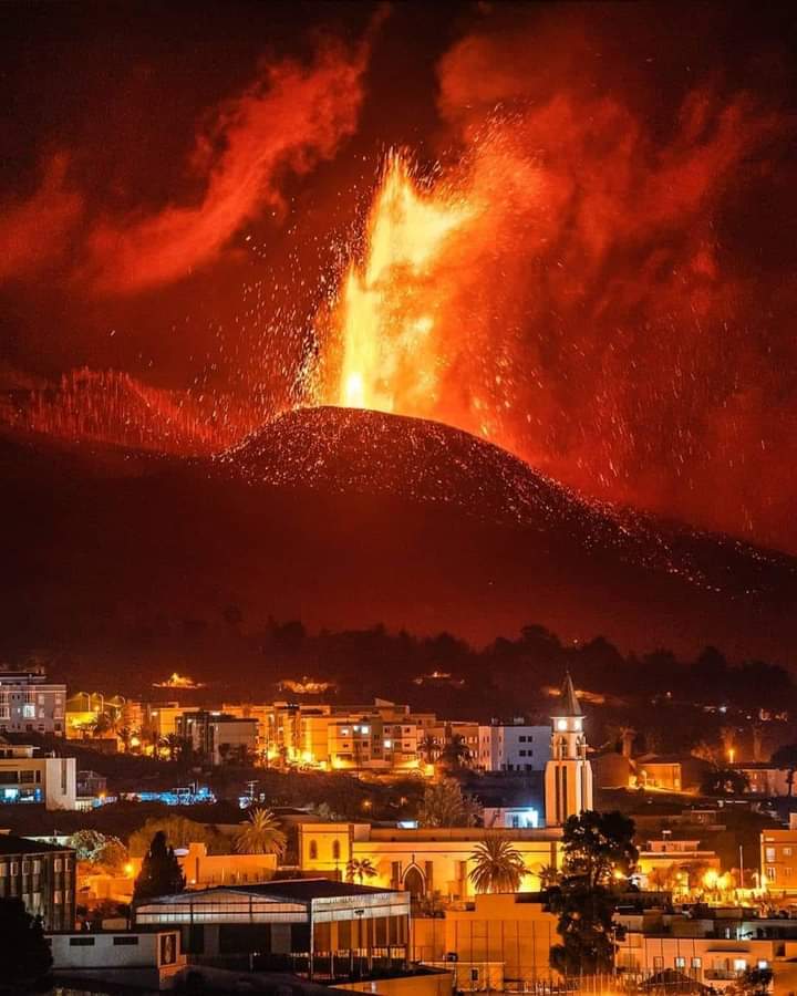 ESPAÑA 🛑VOLCAN 🌋 LA PALMA AHORA.