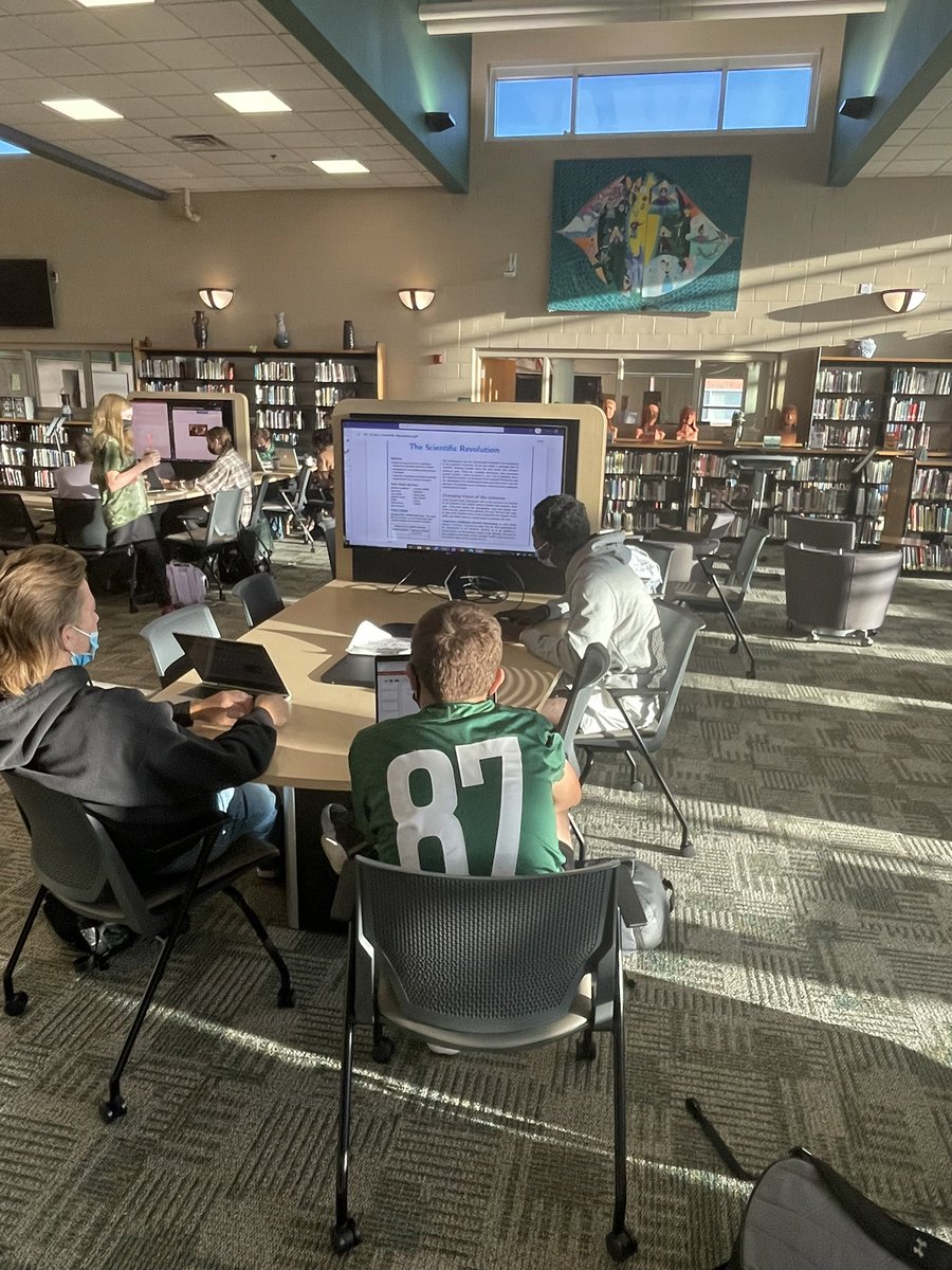 Mr_Burden_TA's tweet image. Day 14: Students using the collaboration stations in the @LOHS_LC during Ms. Moyer’s class. #AdminChallenge #AlwaysLakeOrion #180DaysOfLearning