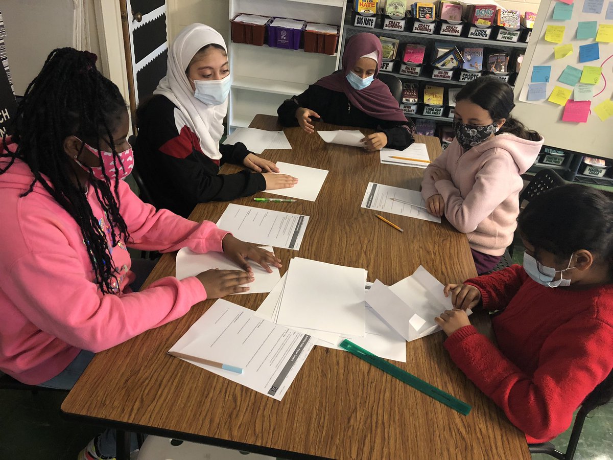 MsZemaitis's tweet photo. Kicked off our Coding unit w a problem solving team building challenge #teamwork #csdiscoveries #d109pride #bvpride #6thgradeisthebest @BVGoBobcats https://t.co/d1MZVQOyA8