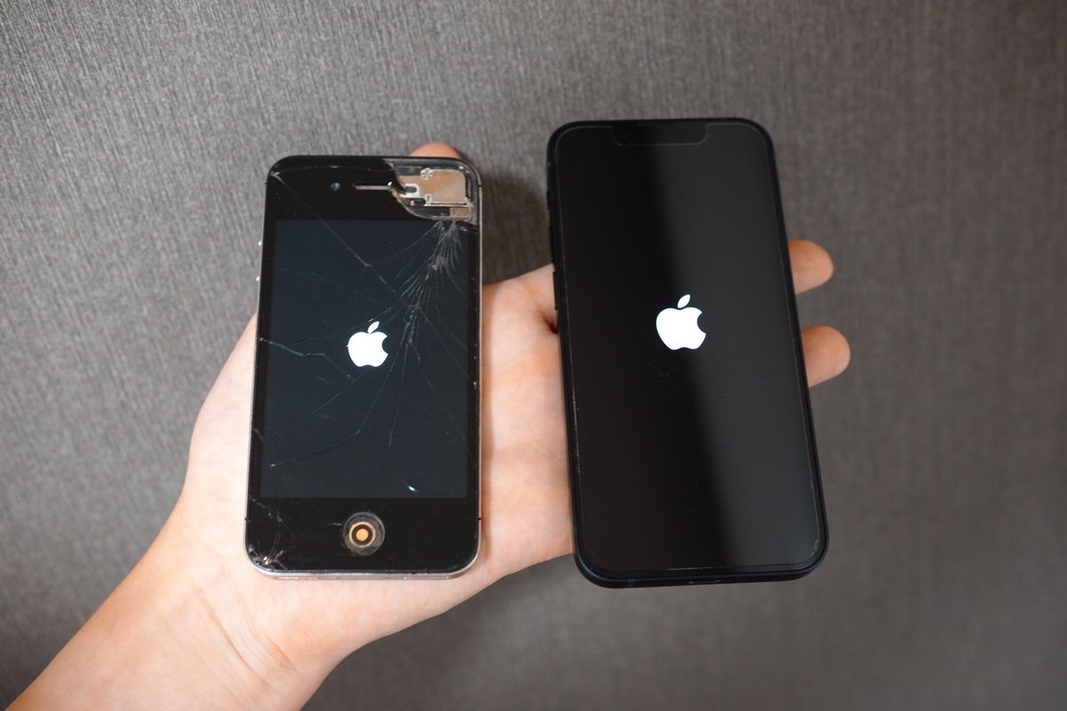 Iphone4s から Iphone13mini に買い替えました 10年前の機種を使っていることに驚きの声や歴戦のiphoneが集まる Togetter