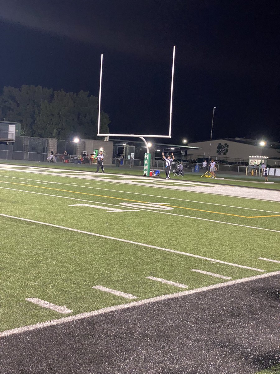 SMHSRAMS's tweet photo. Kick is good!
By Matt Kain
Rams 31 Cardinal Newman 7
#AlmostHalftime 
@SMgreenmachine @heykevinjohn @cameronsalerno1 https://t.co/heQ0XxL9l9