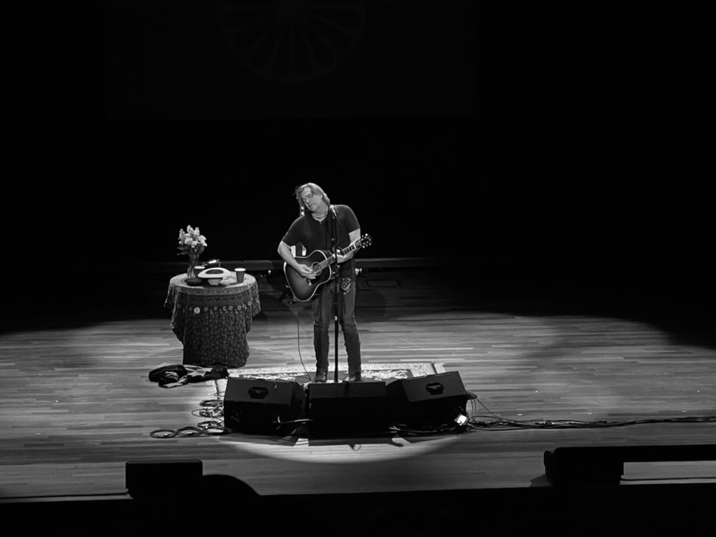 bigdock's tweet image. Yeah….I might have cried.  @JackIngram at @theryman ! 
This was on my bucket list venues and to see Jack here made it extra special! 
#jackingram #theryman