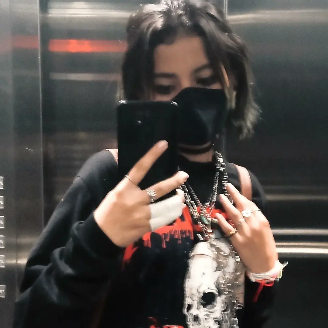 mishaaaaxd's tweet photo. #NuevaFotoDePerfil https://t.co/QFyeqP0Unn