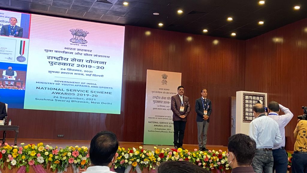 NSS India (@_nssindia) on Twitter photo Shri Nepal Chandra Sarkar, NSS PO, Tripura received Unit Level NSS Award 2019-20 conferred by Hon. President of India.
<a href="/YASMinistry/">YAS Ministry</a> <a href="/ianuragthakur/">Anurag Thakur</a> <a href="/rashtrapatibhvn/">President of India</a> <a href="/NisithPramanik/">Nisith Pramanik</a> Shri Nepal Chandra Sarkar, NSS PO, Tripura received Unit Level NSS Award 2019-20 conferred by Hon. President of India.
<a href="/YASMinistry/">YAS Ministry</a> <a href="/ianuragthakur/">Anurag Thakur</a> <a href="/rashtrapatibhvn/">President of India</a> <a href="/NisithPramanik/">Nisith Pramanik</a>