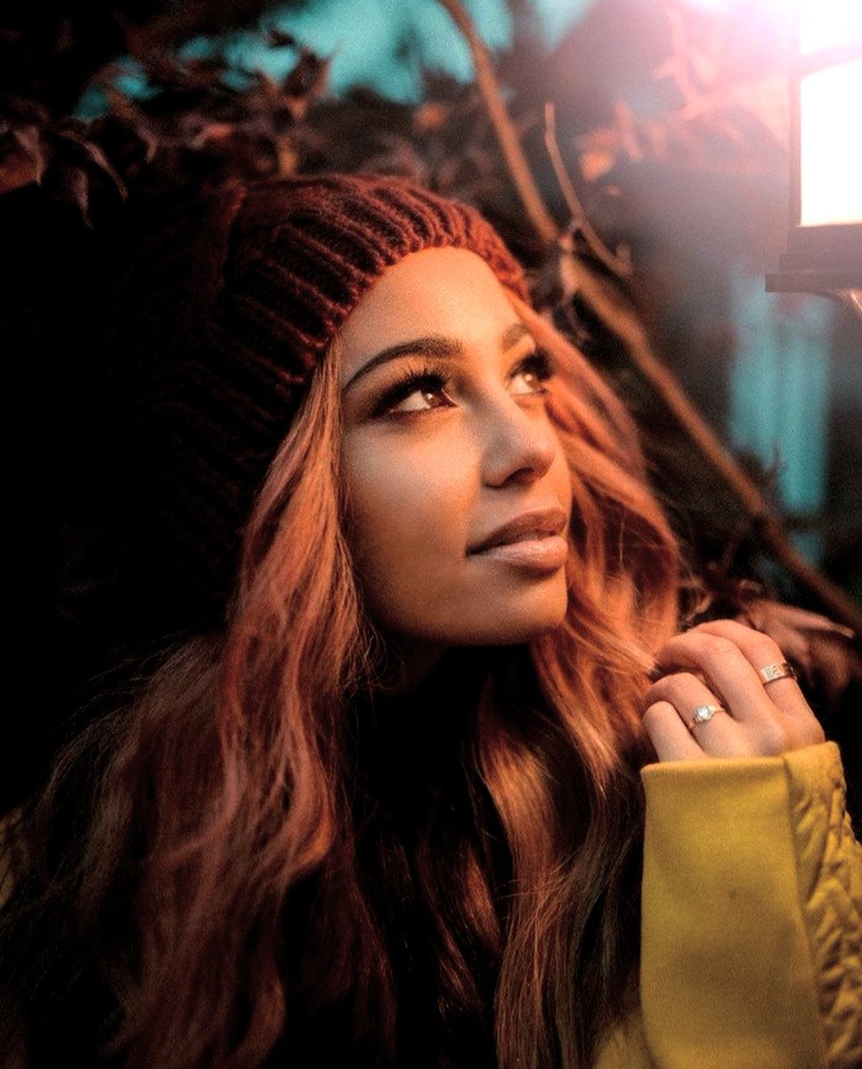 bippitybcppity's tweet image. ㅤ
⠀ 
ᅠ
    
ᅠᅠ˚ ༘✶ ⋆｡˚ ⁀ 

ᅠᅠIF   A  YEAR  WAS   TUCKED
ᅠᅠI͟N͟S͟I͟D͟E͟      OF      A     CLOCK ,
ᅠᅠTHEN 𝐀𝐔𝐓𝐔𝐌𝐍 WOULD BE
ᅠᅠTHE  ˚ ༘✶  𝑴𝑨𝑮𝑰𝑪  ⋆｡˚  HOUR .
ㅤ
ㅤ