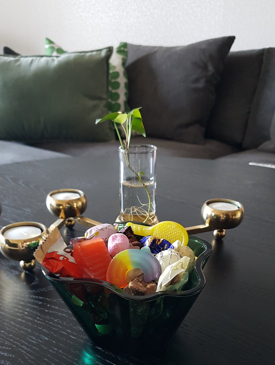 Annaaa85 tweet media