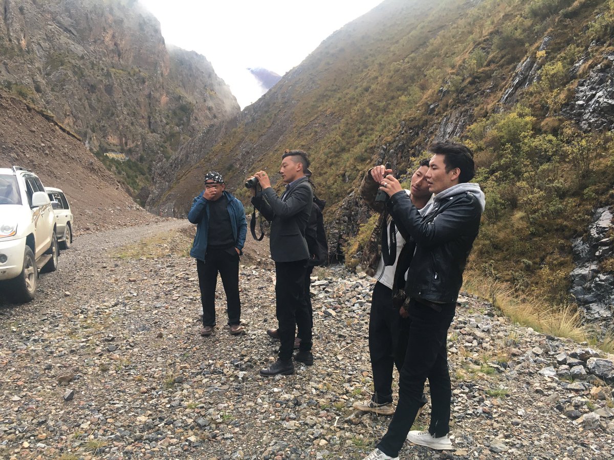 BirdingBeijing's tweet photo. Wonderful to be back in the #ValleyOfTheCats with @ShanCenter to refresh the training of local guides and to review the progress of the community-based wildlife tourism project. Great to see more young people involved and how resilient the community has been through Covid. https://t.co/9uNwOfa7hI