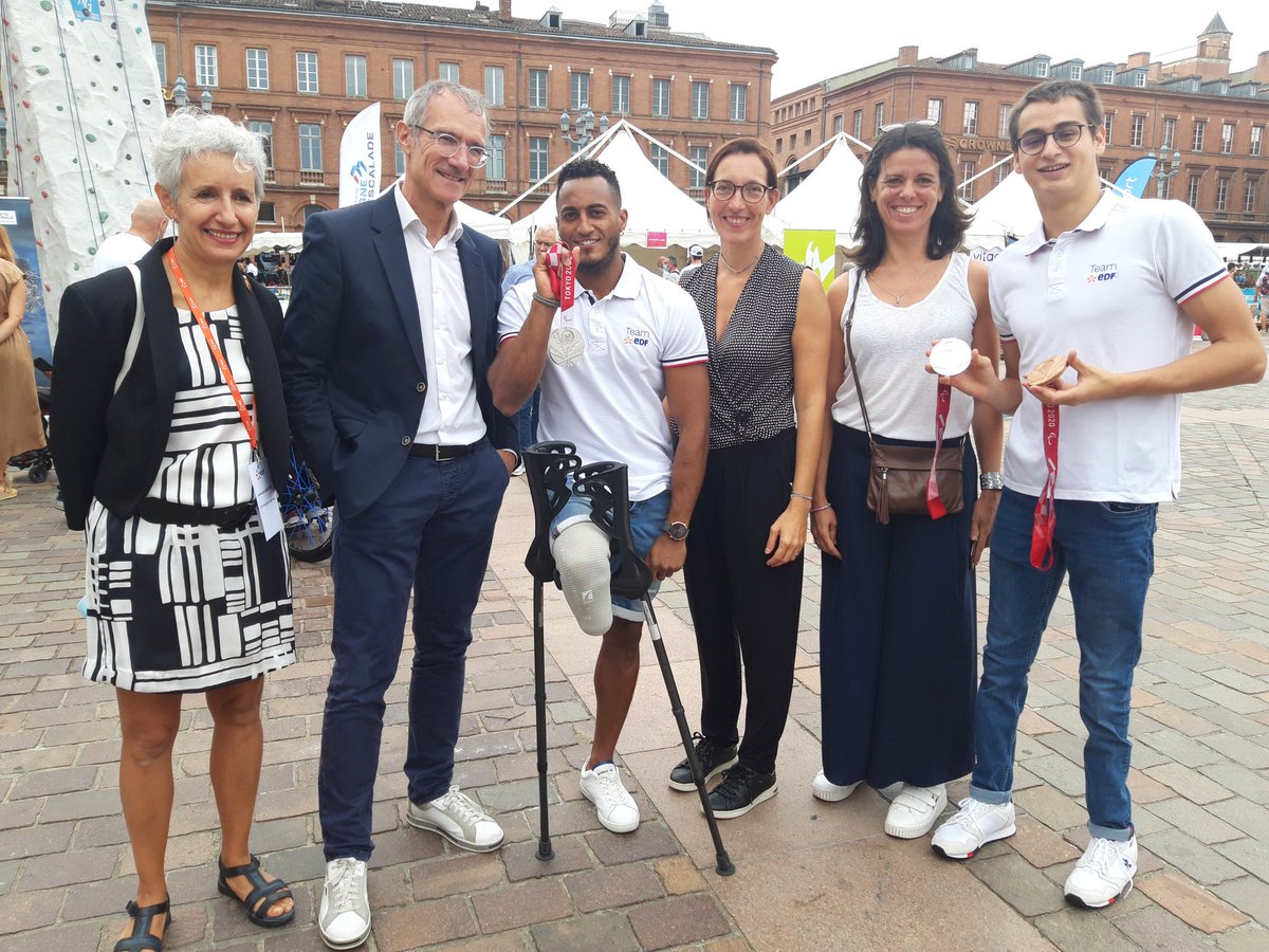 EDF_Occitanie's tweet photo. 📢 @sylvain_vidal délégué  régional @EDFofficiel en #Occitanie  renouvelle le partenariat avec Bernard Darrées @CRHOccitanie : "changeons les regards et soutenons l'#inclusion au travers du sport " https://t.co/gdhxikupPq