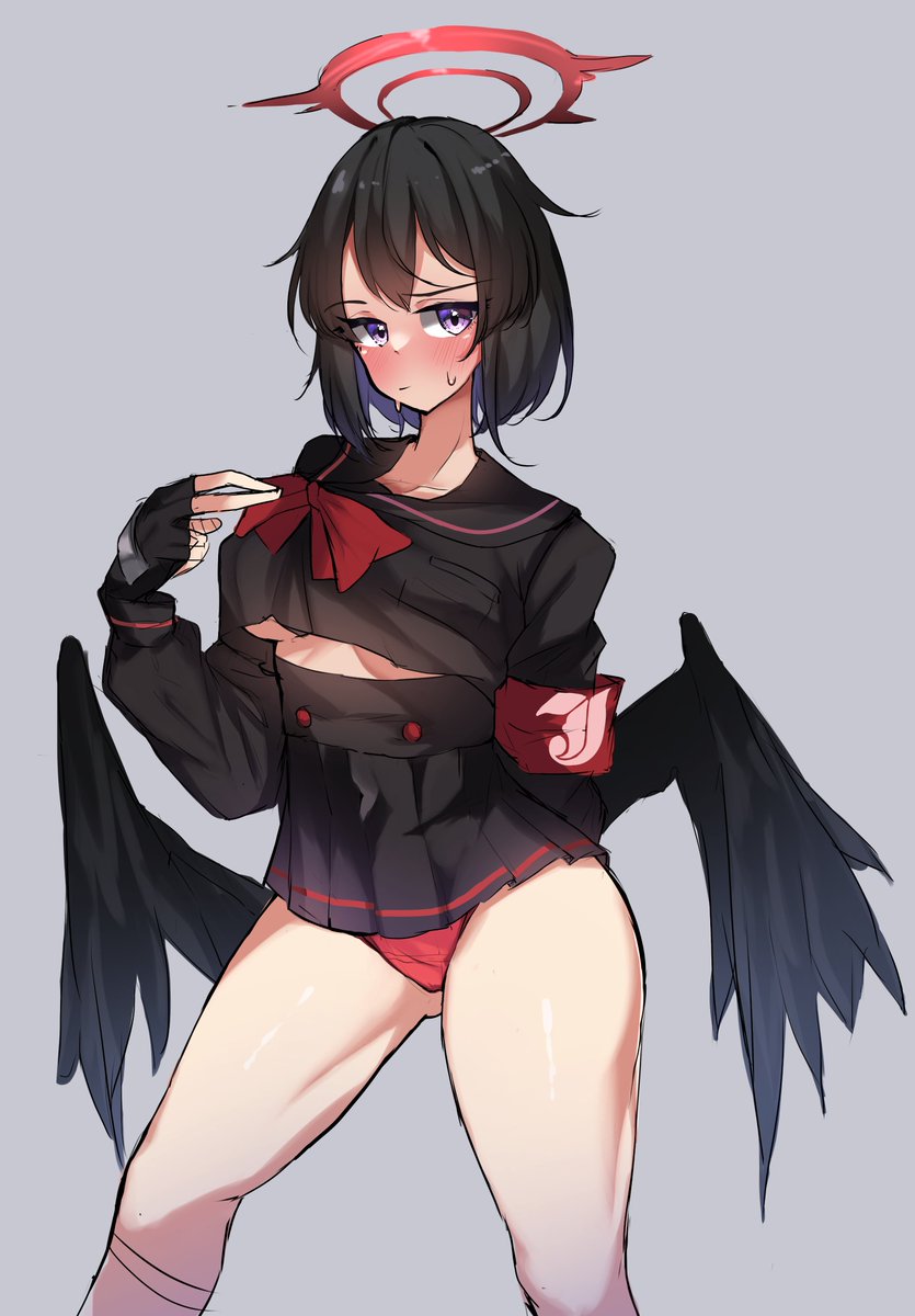 #ブルアカ 

流石にスカート短すぎません???🤔🤔🤔っていう絵 