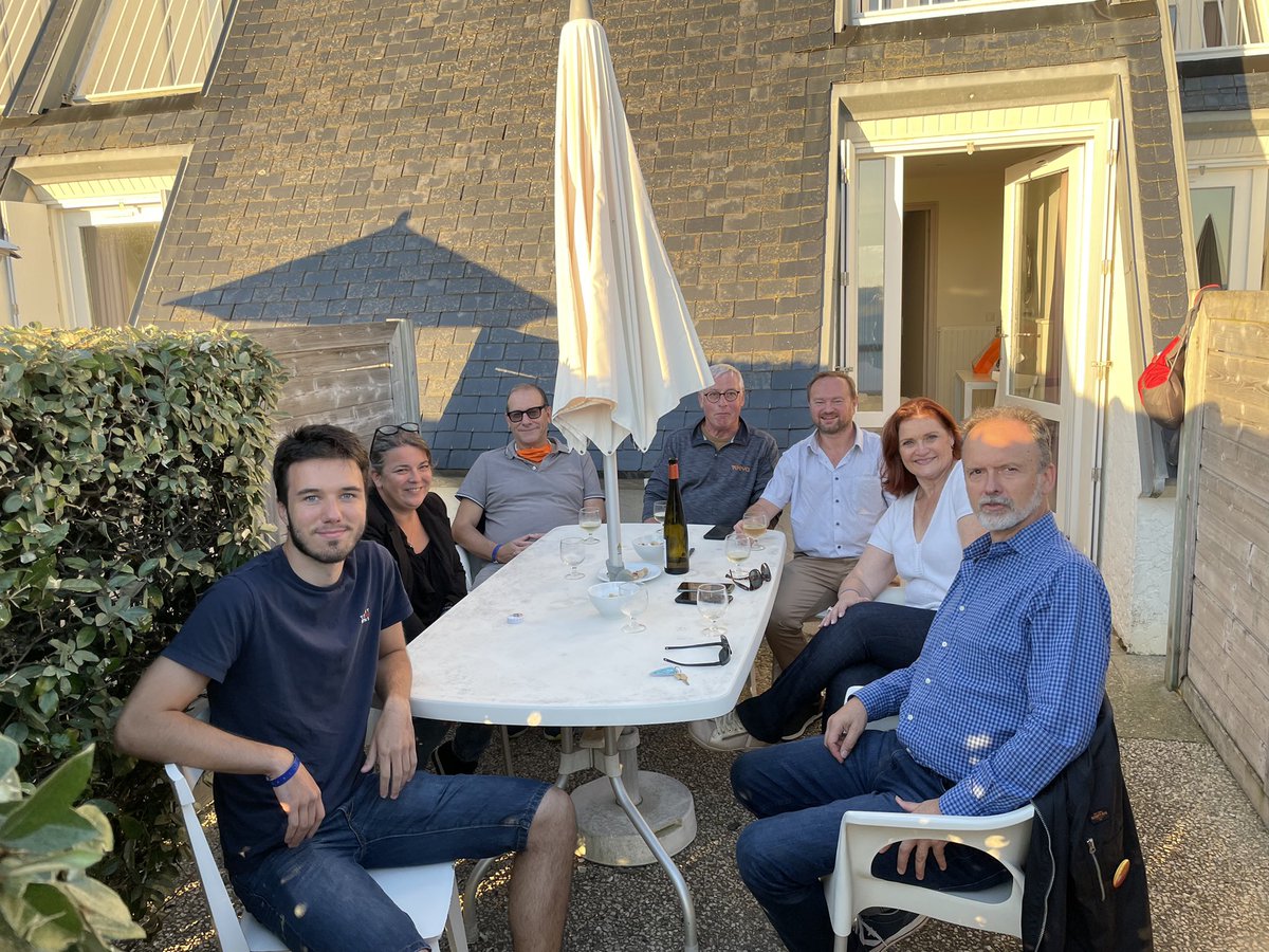 modem_31's tweet photo. Le #MoDem31 à l’Université de rentrée du @MoDem à #Guidel2021 #Guidel #URGuidel
#MoDem https://t.co/E55VGfybYi