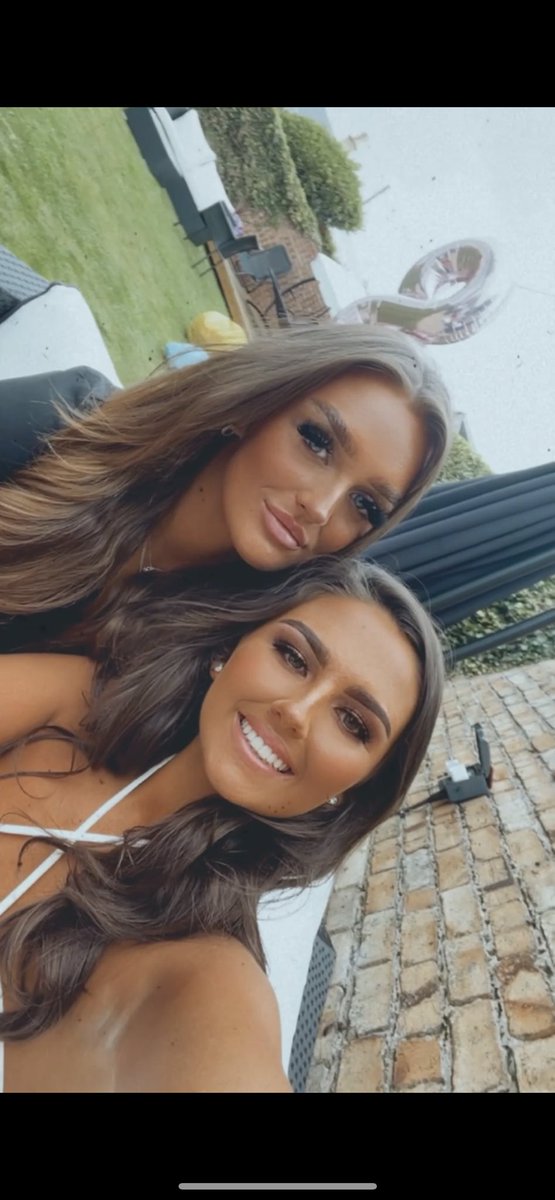 miasutherland5's tweet photo. happy 21st beautiful 🤍 hope u have the best day and i’ll see u later for a drink 🥰 lots of love xxx @ellatannockk https://t.co/oBb9M42C7J