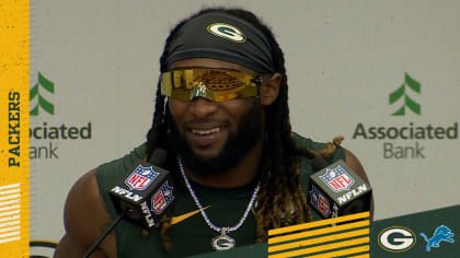 troysavain's tweet photo. Can someone tell me what these sunglasses are called? #aaronjones https://t.co/mSaWCXmnrn