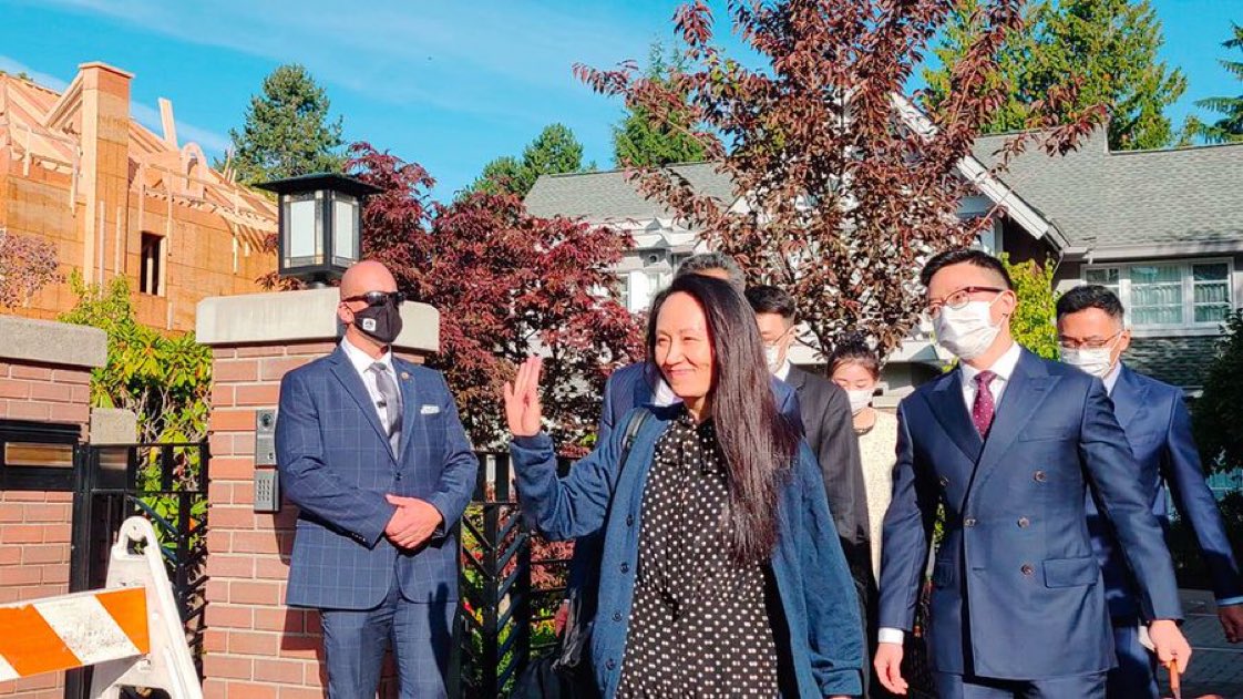 AmbassadeChine's tweet photo. Un avion du Gouvernement chinois transportant la directrice financière de Huawei, Meng Wanzhou, a décollé du Canada vendredi pour rentrer en Chine.
Welcome Home ! https://t.co/yDK85KaiND