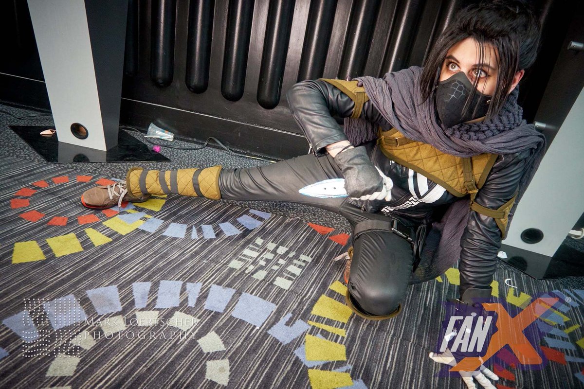 There's a thin line between life and death. You'll find me there. 

📸 Mark Loertscher

#ApexLegends #Wraith #WraithCosplay <a href="/PlayApex/">Apex Legends</a>