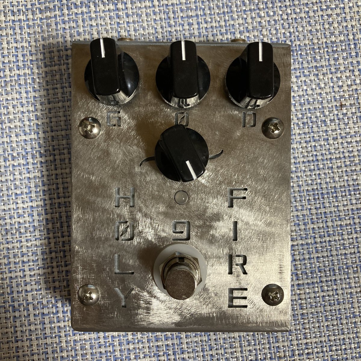 MasakiGuitar's tweet photo. 久しぶりにほんとのMy New Gear!!
#mng #creationaudiolabs #holyfire9 https://t.co/CrnprlJut8