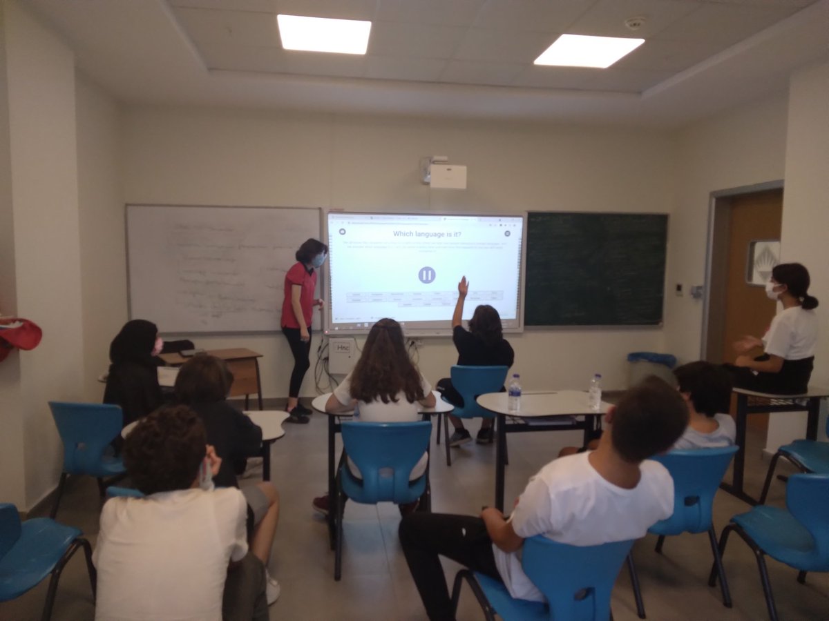 👀Bosnian? Hungarian? Maltese? Serbian? 👀
Which language is it?  🤷‍♀️🤷‍♂️
Have you ever heard Occitan language? 

Join us to find the answers and enjoy different languages all over the world. 
🚩European Languages Day 
<a href="/feyzanuremlik/">Feyza Nur EMLİK</a> 
<a href="/TekkesYasemin/">Yasemin Tekkes</a>