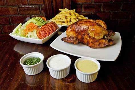 IsaacDiazWorld_'s tweet photo. Es sábado y el pollo a la brasa de Perú lo sabe. 🤤🍗
#PolloALaBrasa
#PolloConPapas
#Perú🇵🇪 https://t.co/pMiMYhYyft